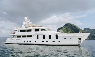 Silentworld yacht charter Cies - Oassive Motor Yacht