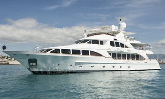 Giorgia yacht charter Benetti Motor Yacht