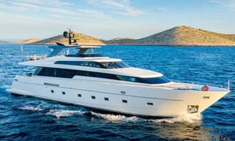 Casa yacht charter Sanlorenzo Motor Yacht