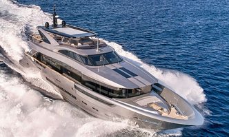 Seammetry yacht charter Dreamline Yachts Motor Yacht