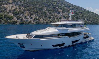 Milena yacht charter Custom Line Motor Yacht