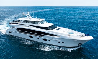 Miss Michelle yacht charter Horizon Motor Yacht