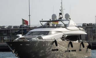 Quasar yacht charter Peri Yachts Motor Yacht