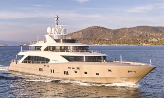 La Pellegrina 1 yacht charter Couach Motor Yacht