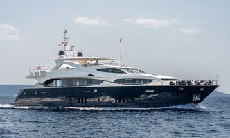 Arago yacht charter Sunseeker Motor Yacht
