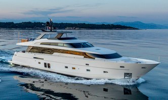 Calm yacht charter Sanlorenzo Motor Yacht