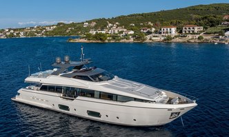 La Familia II yacht charter Ferretti Yachts Motor Yacht