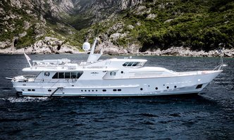Vespucci yacht charter CRN Motor Yacht