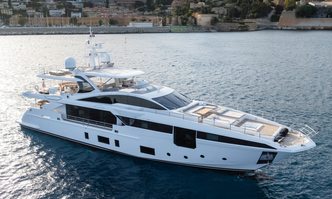 Mikoh yacht charter Azimut Motor Yacht