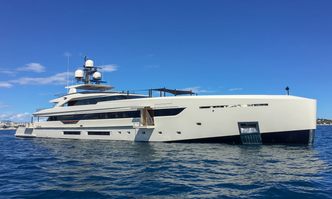 Vertige yacht charter Tankoa Yachts Motor Yacht