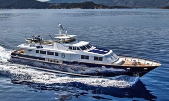 Karma yacht charter Picchiotti Motor Yacht