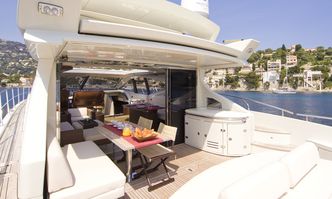 Minx yacht charter Azimut Motor Yacht