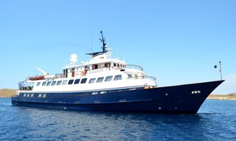 Callisto yacht charter Piraeus Motor Yacht