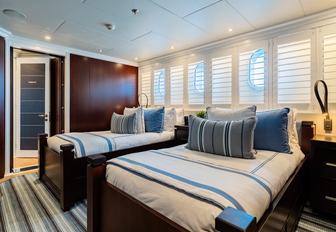 Charter yacht ALTA twin cabin