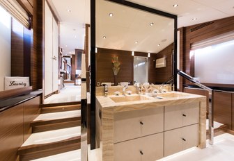 en suite in master suite of motor yacht ‘Silver Wind’ 