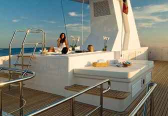 Couple in Jacuzzi on Illusion I yacht