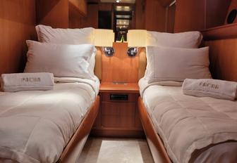 Charter yacht PACHA twin cabin