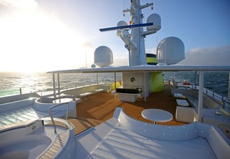 luxury yacht yersin alfresco deck areas