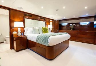 Charter yacht ESCAPE master cabin with central berth