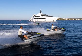 Charter yacht LUDZIE and guests on Jet Skis