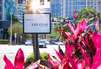 Fort Lauderdale, Las Olas Boulevard, travel attraction with shops, restaurants and entertainment.