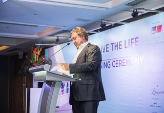 Andy Treadwell takes to the podium at the opening ceremony of the Singapore Yacht Show 2017