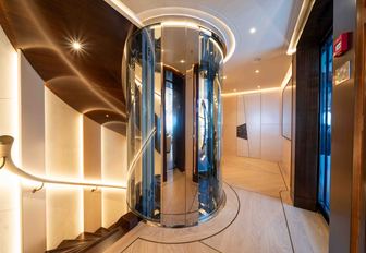 Superyacht charter SYMMETRY elevator