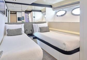Charter yacht AFRICA I twin cabin