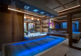 Treatment room onboard superyacht charter FLYING FOX