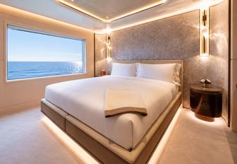 Superyacht charter SYMMETRY guest cabin with double berth