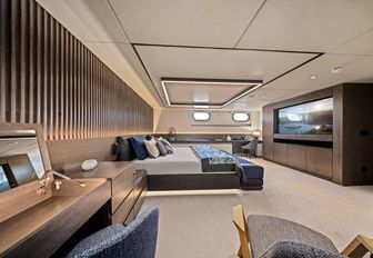 Charter yacht ANIMA MARIS  master cabin overview