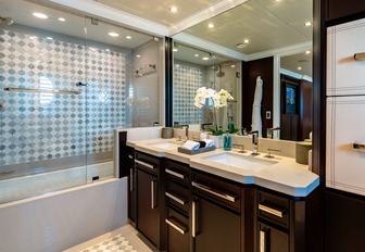 Charter yacht ALTA en suite with large sink unit