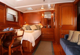 classically styled master suite on board charter yacht CAVALLO 