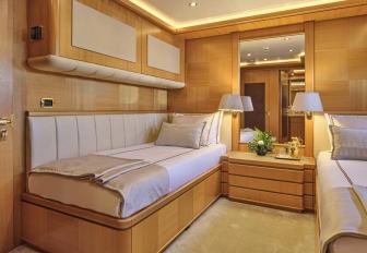 Charter yacht OASIS twin cabin with lamps on