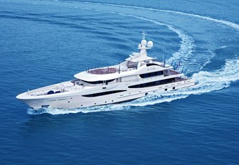 motor yacht ELIXIR underway on a private yacht charter