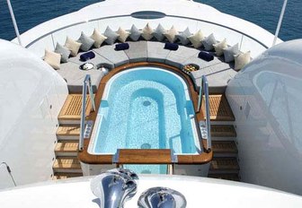 pool on luxury yacht wheels