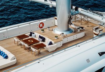 Charter yacht BLACK PEARL exterior deck space
