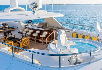 superyacht sundeck with jacuzzi pool