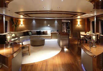 laid-back skylounge with TV area on board motor yacht Talisman Maiton