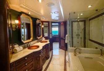 Charter yacht AVALON en suite with large sink unit