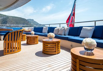 main deck aft seating on board motor yacht MISCHIEF 