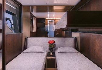 Charter yacht ANASSA A twin cabin
