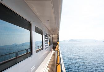 side deck of motor yacht ‘Seven Sins’ 