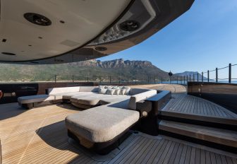 Charter yacht SALT exteriors