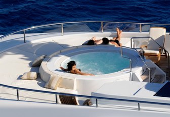 Jacuzzi and sun pads on charter yacht HARLE