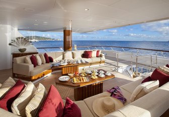 The alfresco dining options available on board superyacht 'Lady Britt'