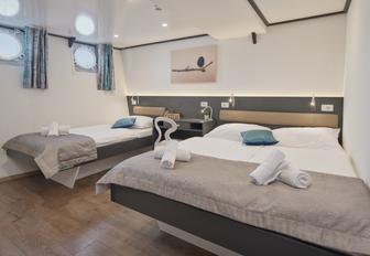 Charter yacht LUPUS MARE triple cabin