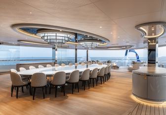 Superyacht charter KISMET alfresco dining setup