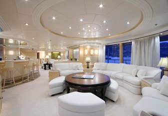 white, light and airy skylounge with bar and sofas on board superyacht CAPRI 