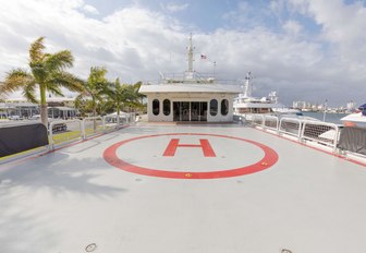 helipad aboard charter yacht GLOBAL 